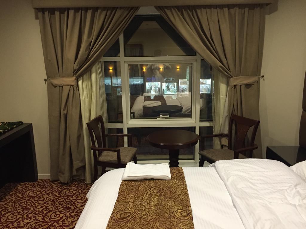 Ashbonh Hotel Suites Rijád Pokoj fotografie